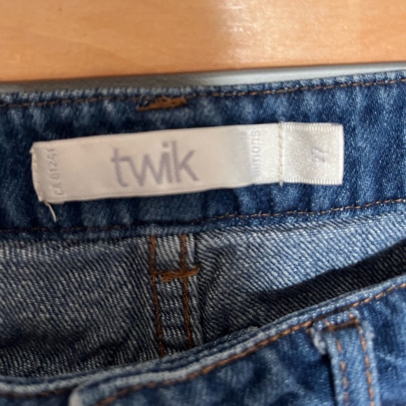Simmons brand (twik) shorts - Picture 6 of 6